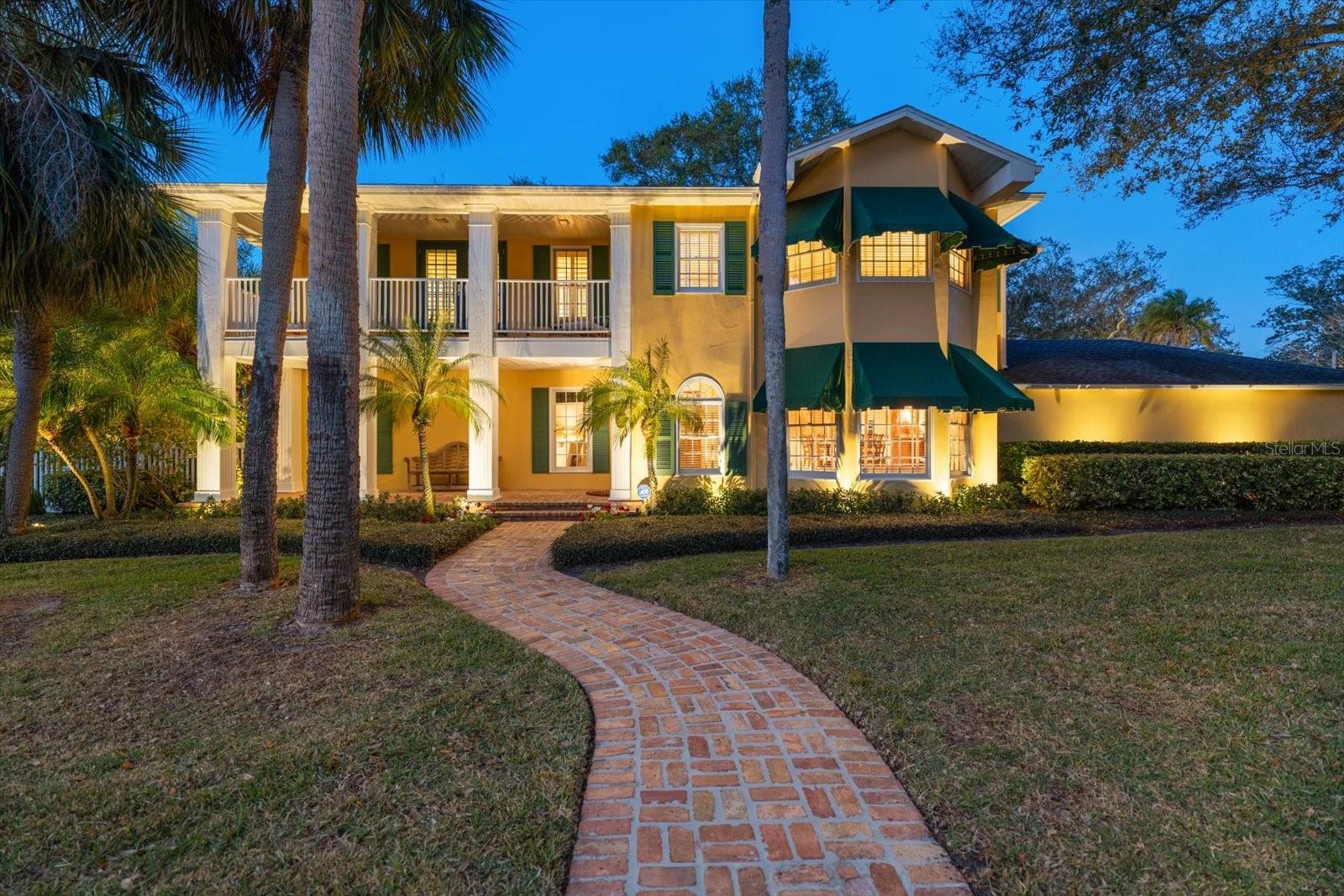 100 SARASOTA RD, BELLEAIR, FL