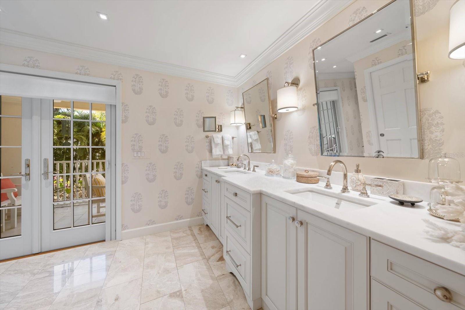 100 SARASOTA RD, BELLEAIR, FL — photo 31