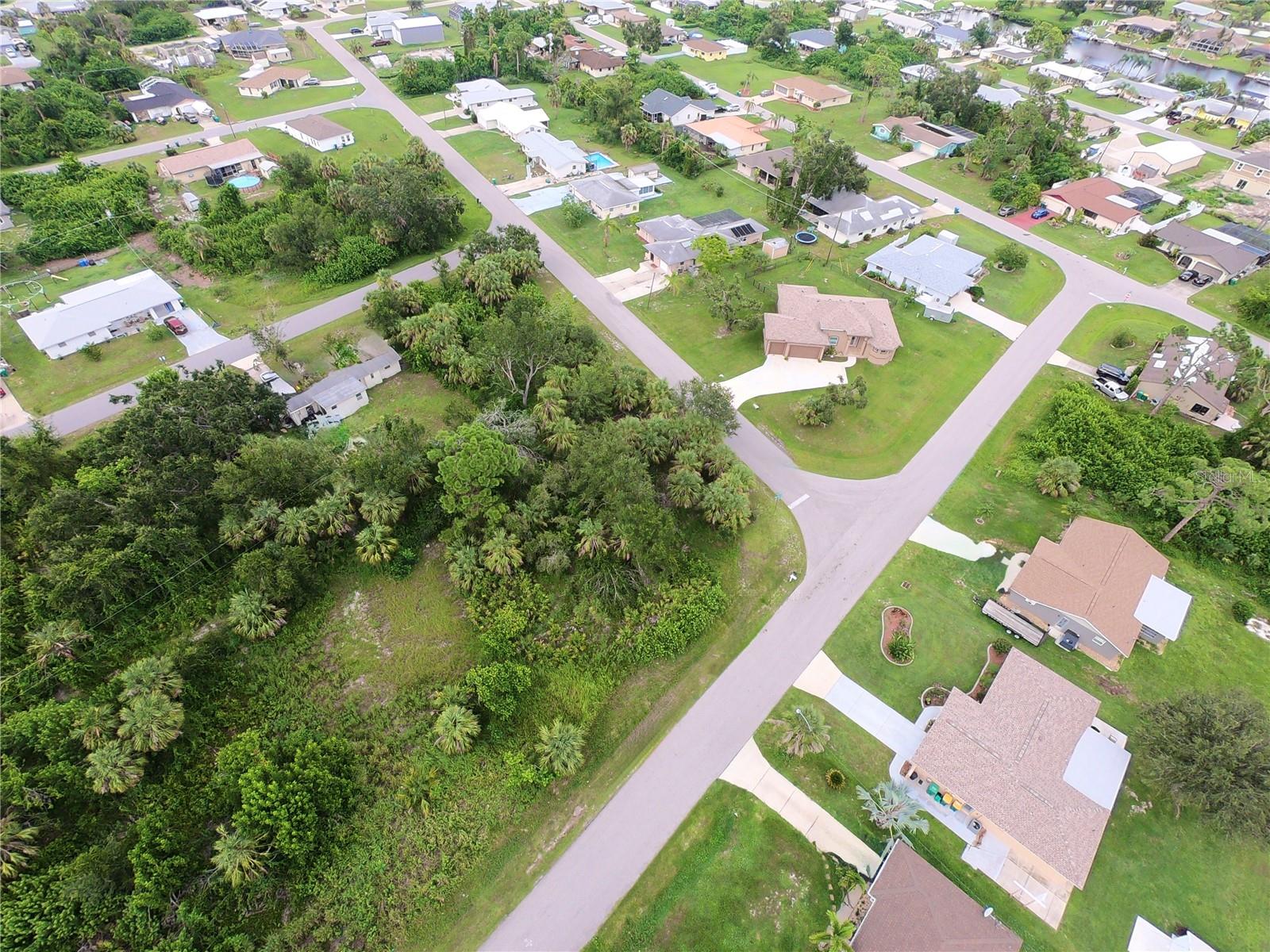 506 FAIRVIEW AVE NW, PORT CHARLOTTE, FL — photo 3