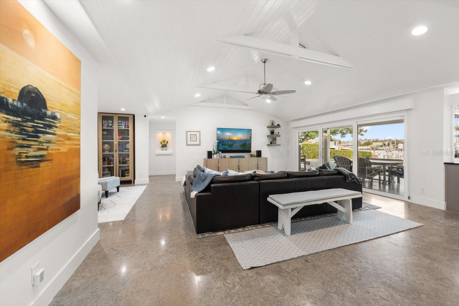 109 DRIFTWOOD LN, LARGO, FL — photo 10