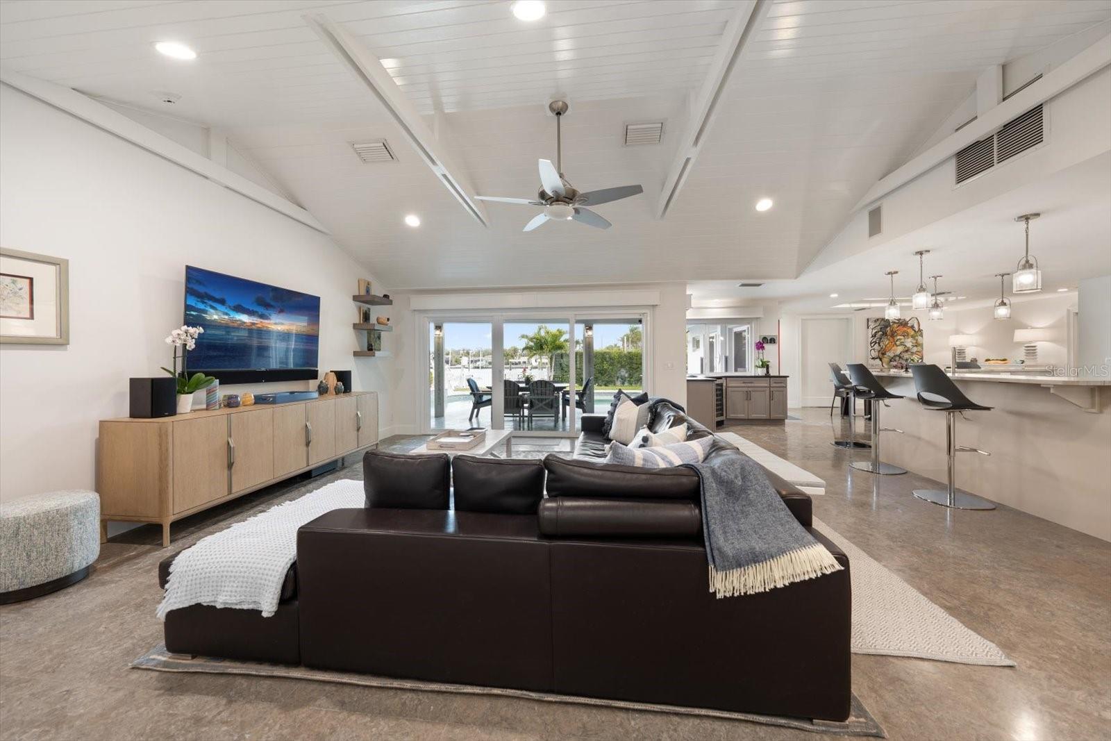 109 DRIFTWOOD LN, LARGO, FL — photo 23