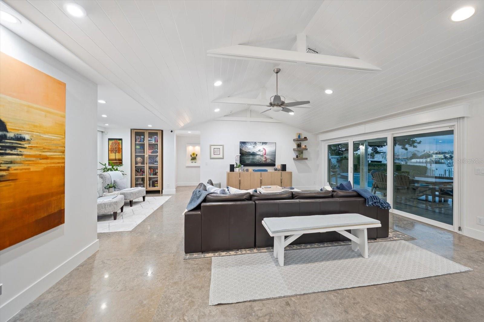 109 DRIFTWOOD LN, LARGO, FL — photo 27