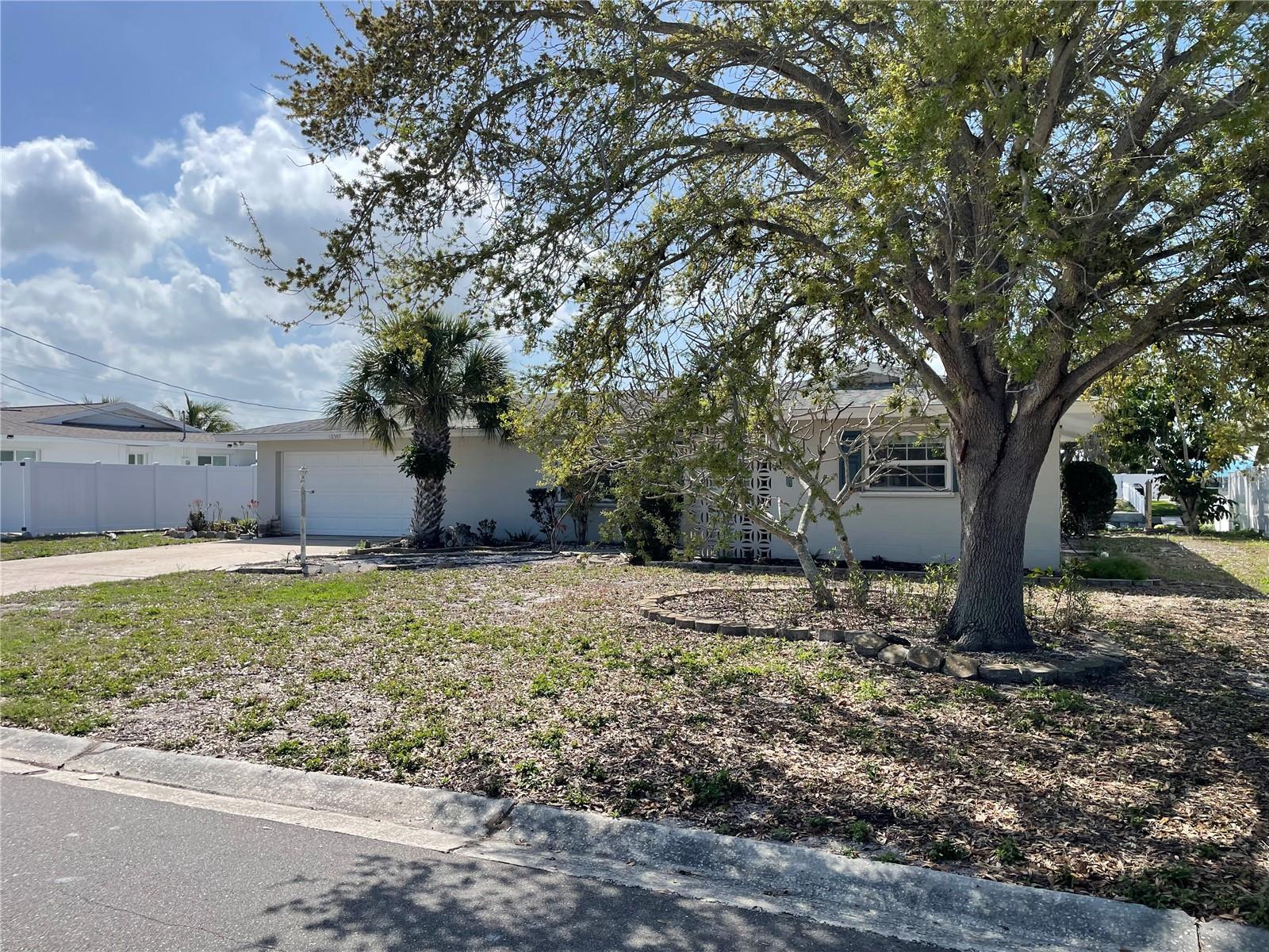 10307 SANDPIPER RD W, BRADENTON, FL