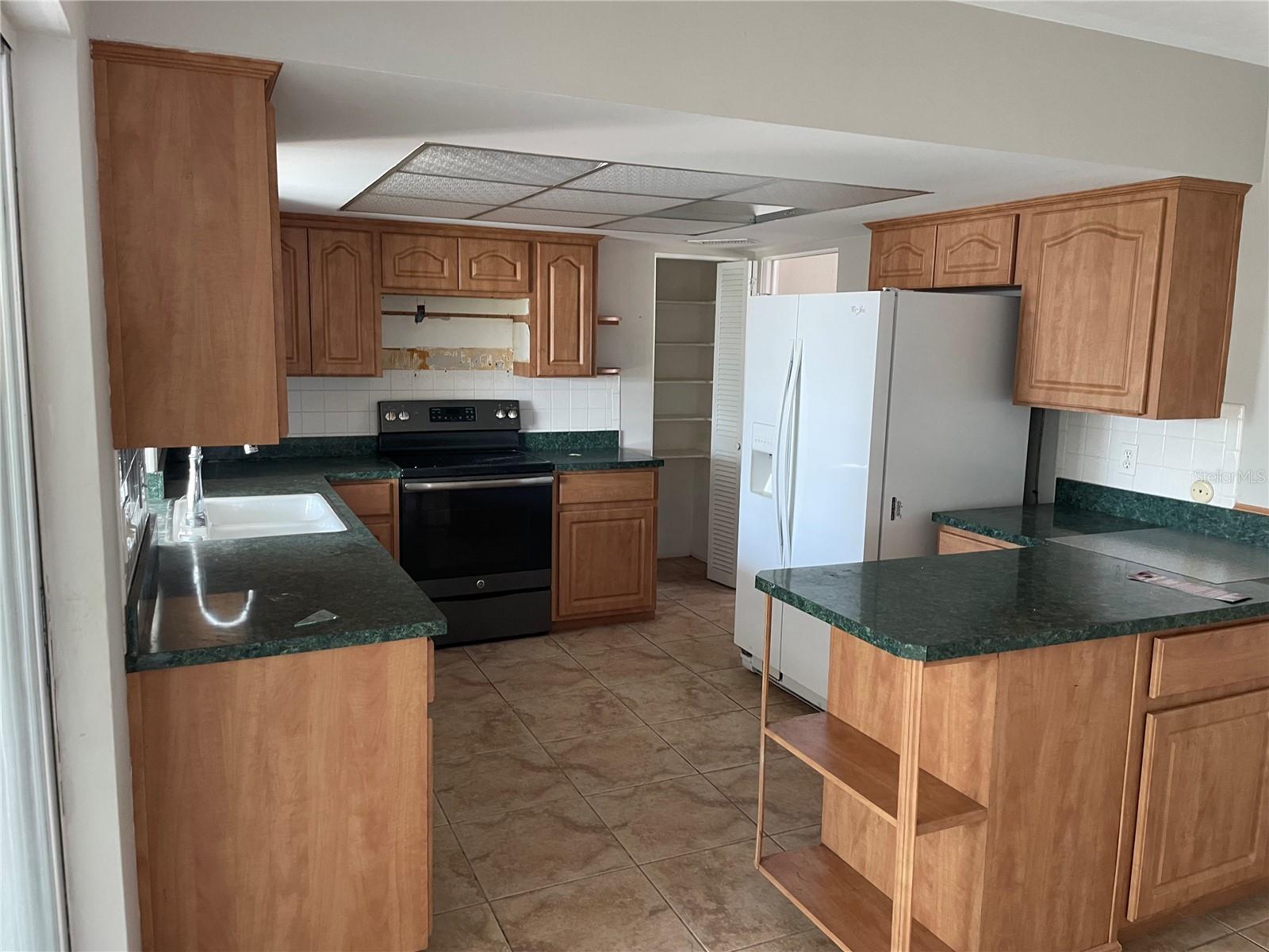 10307 SANDPIPER RD W, BRADENTON, FL — photo 7