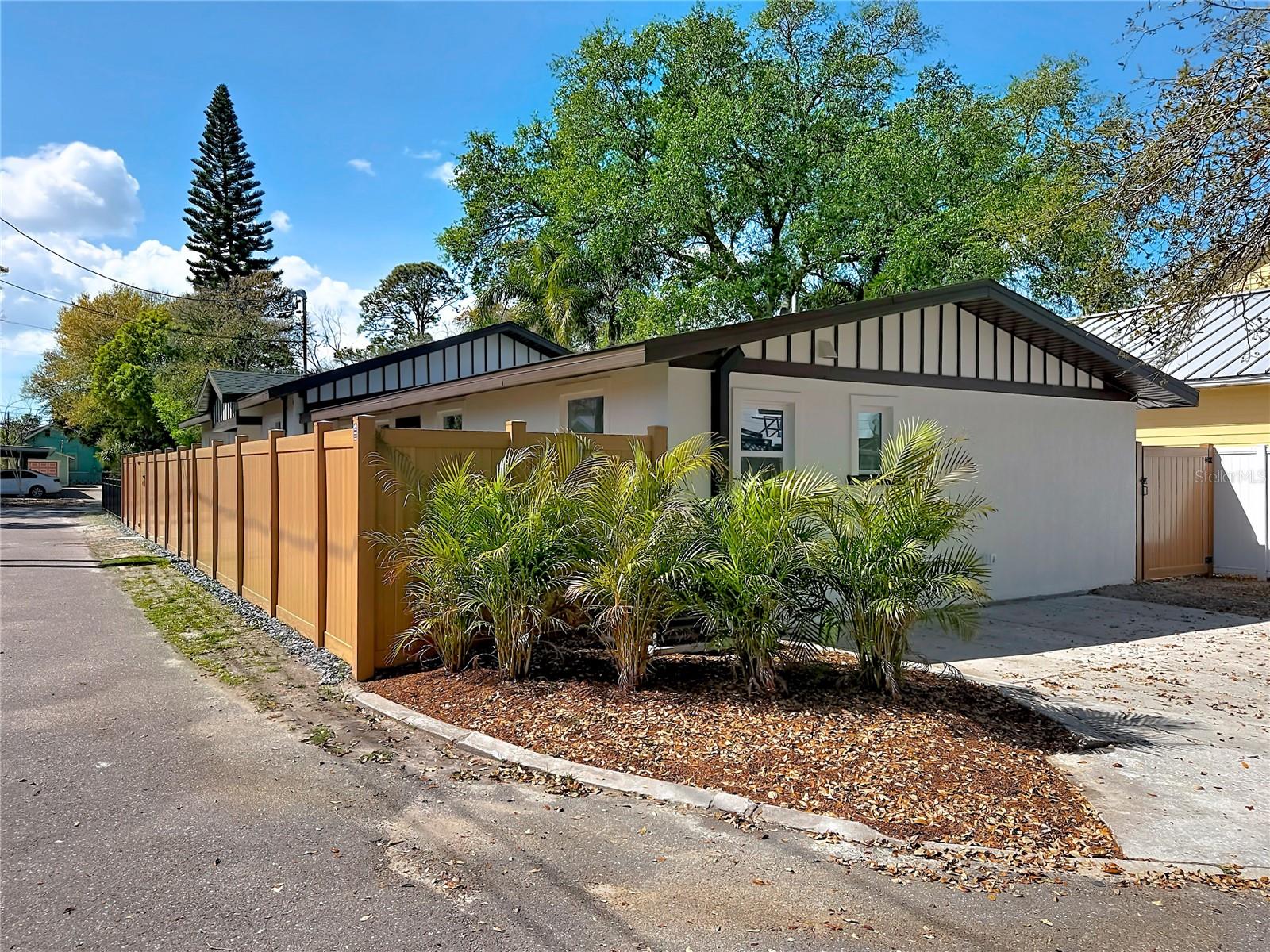 3021 GRANVILLE CT N, ST PETERSBURG, FL — photo 5