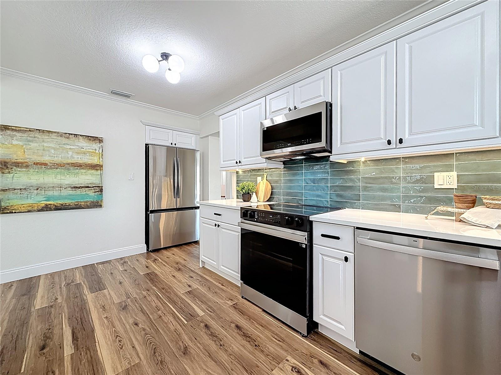 3021 GRANVILLE CT N, ST PETERSBURG, FL — photo 13