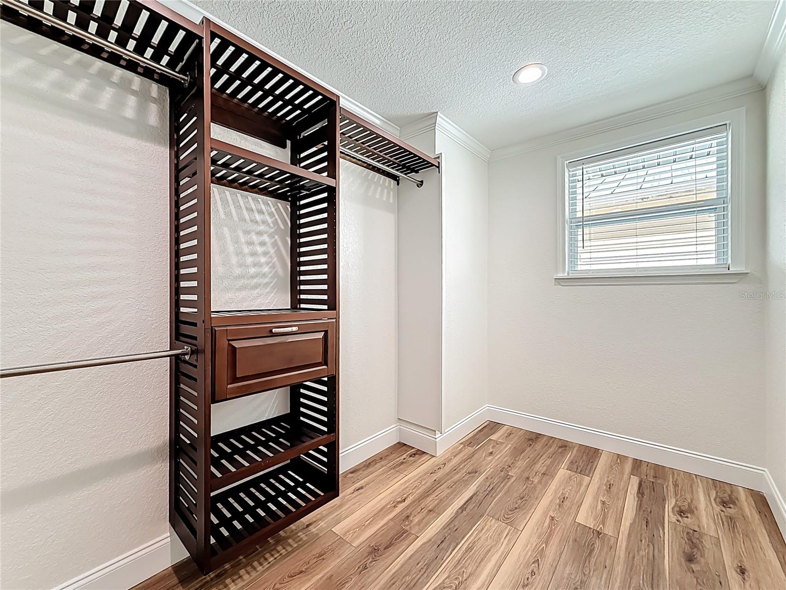 3021 GRANVILLE CT N, ST PETERSBURG, FL — photo 34