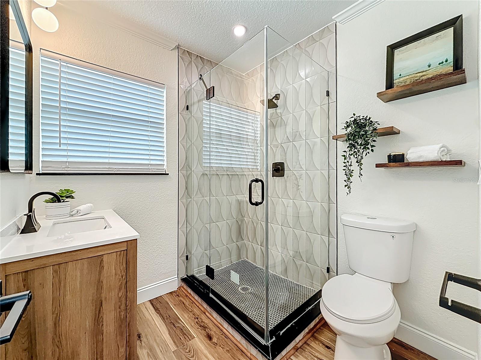 3021 GRANVILLE CT N, ST PETERSBURG, FL — photo 37