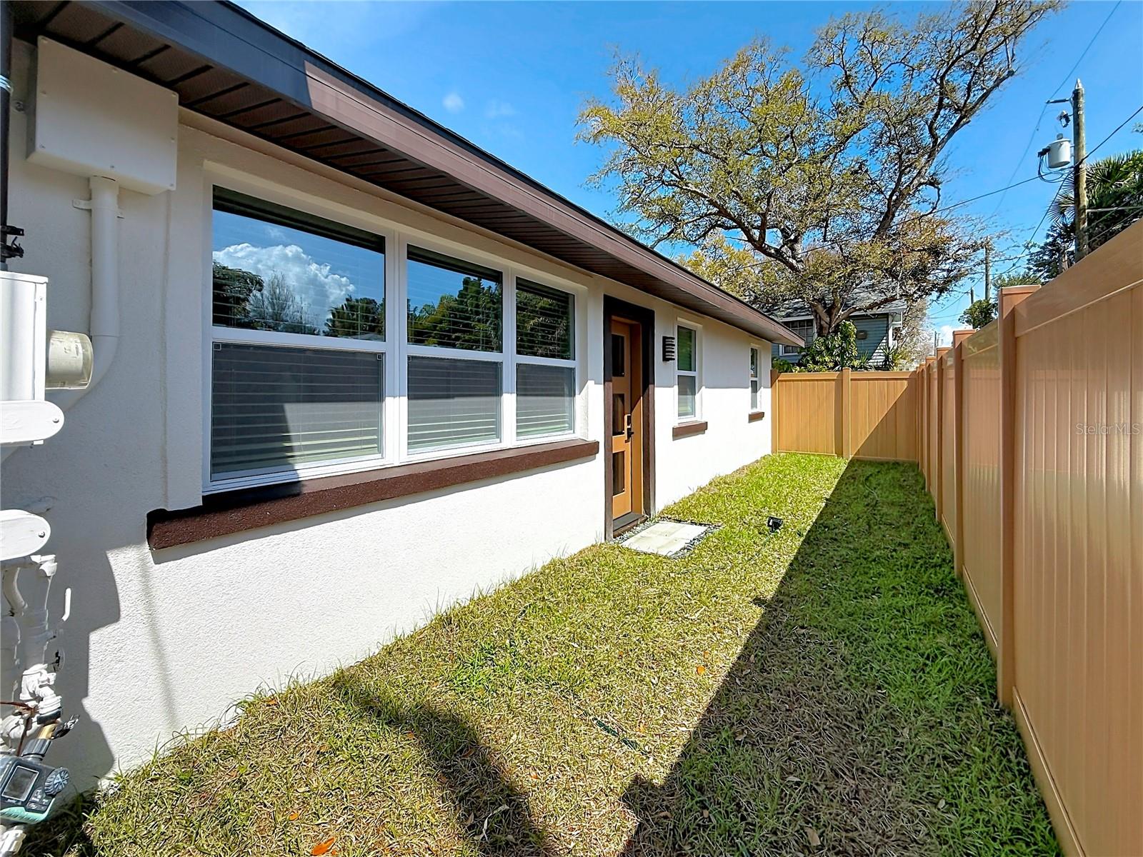 3021 GRANVILLE CT N, ST PETERSBURG, FL — photo 51