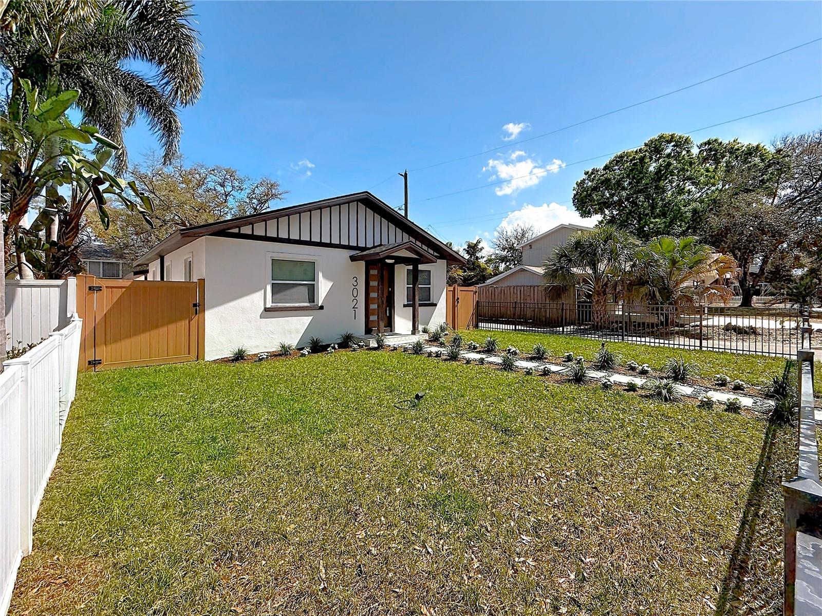 3021 GRANVILLE CT N, ST PETERSBURG, FL — photo 54