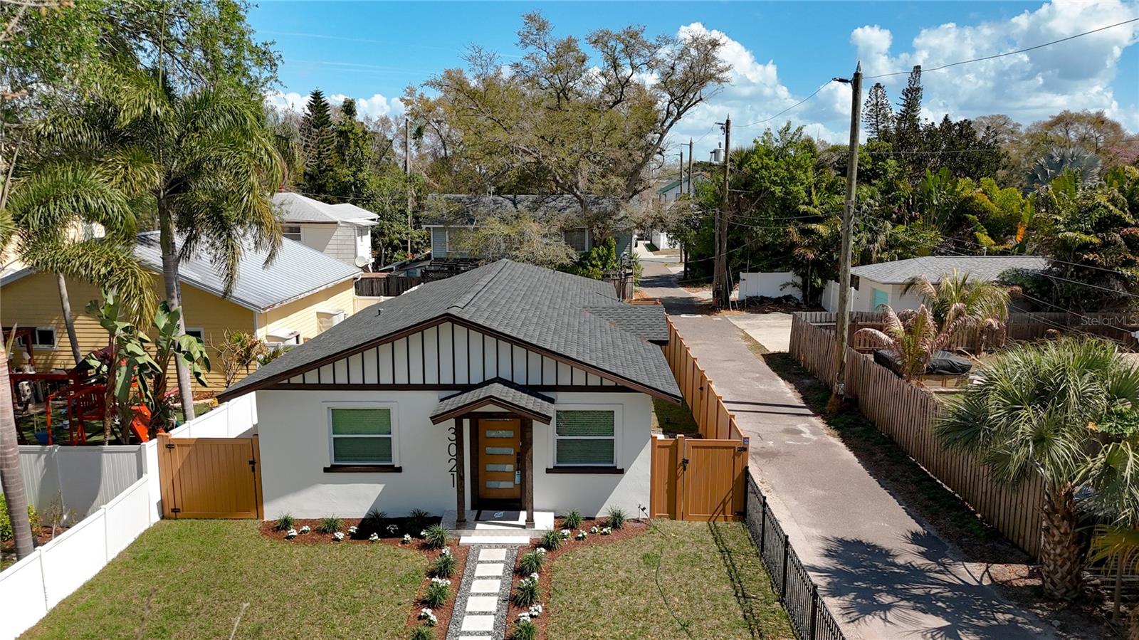 3021 GRANVILLE CT N, ST PETERSBURG, FL — photo 2