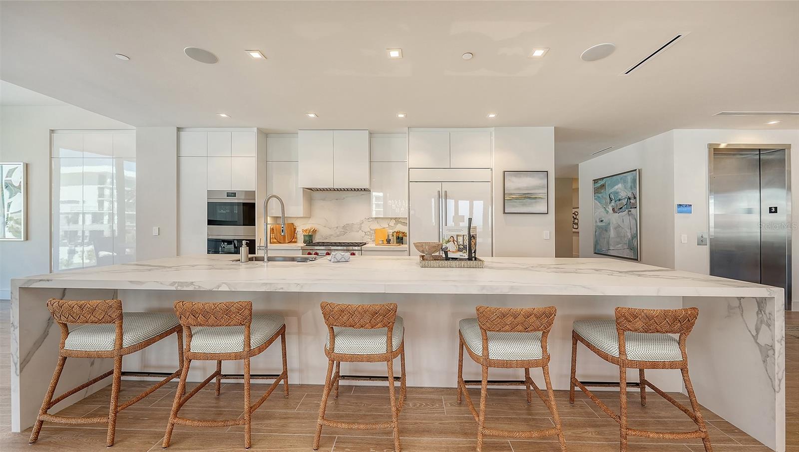1561 GULF OF MEXICO DR #304, LONGBOAT KEY, FL — photo 11