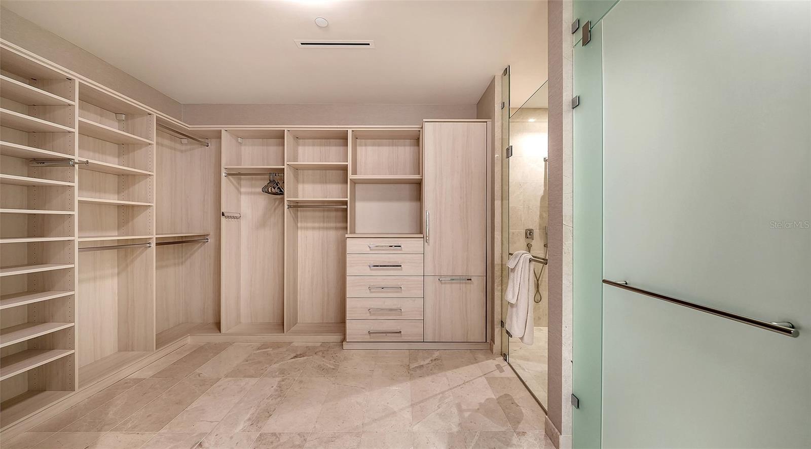 1561 GULF OF MEXICO DR #304, LONGBOAT KEY, FL — photo 33