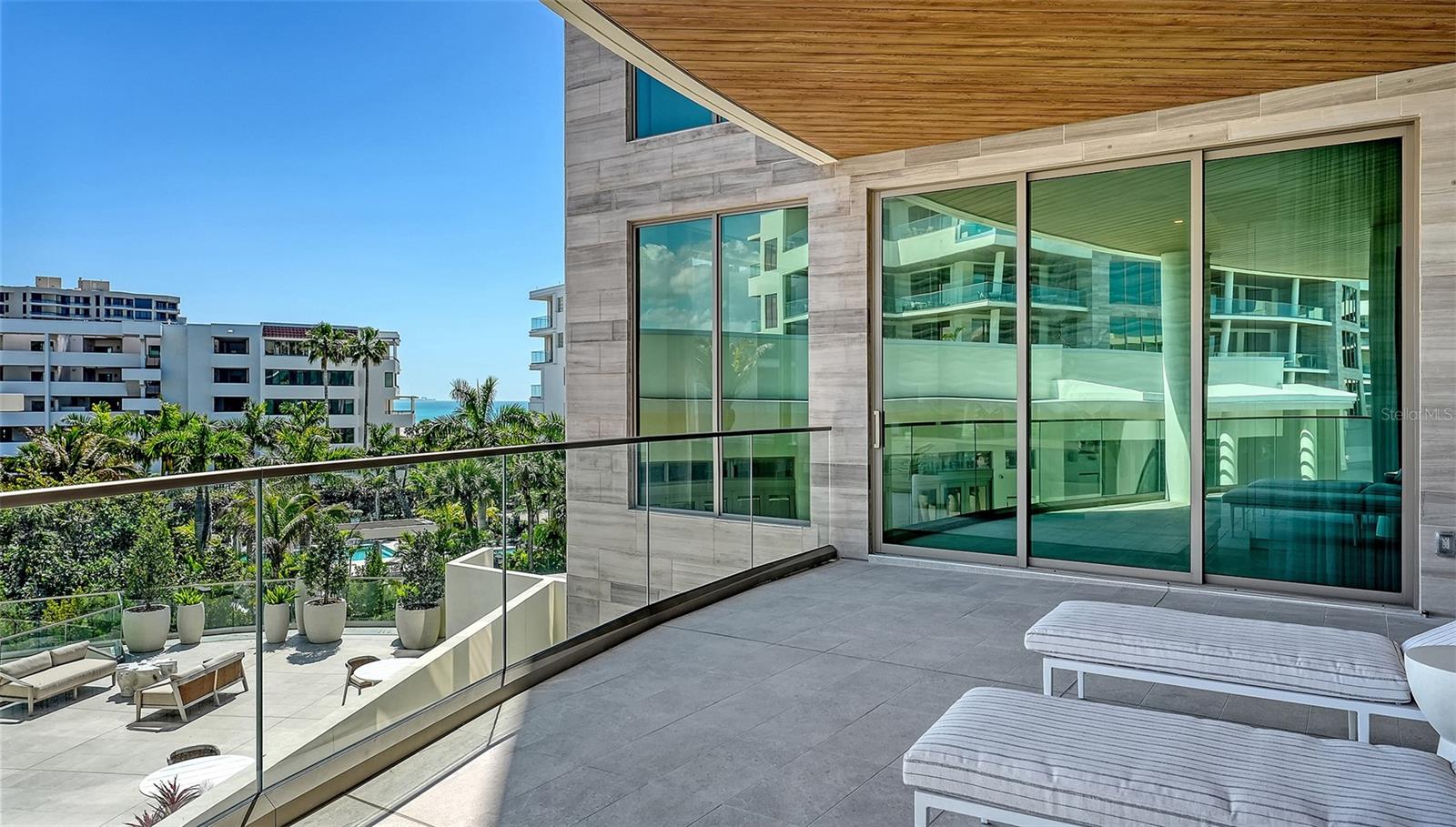 1561 GULF OF MEXICO DR #304, LONGBOAT KEY, FL — photo 45