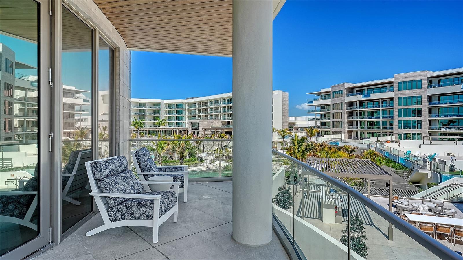 1561 GULF OF MEXICO DR #304, LONGBOAT KEY, FL — photo 46