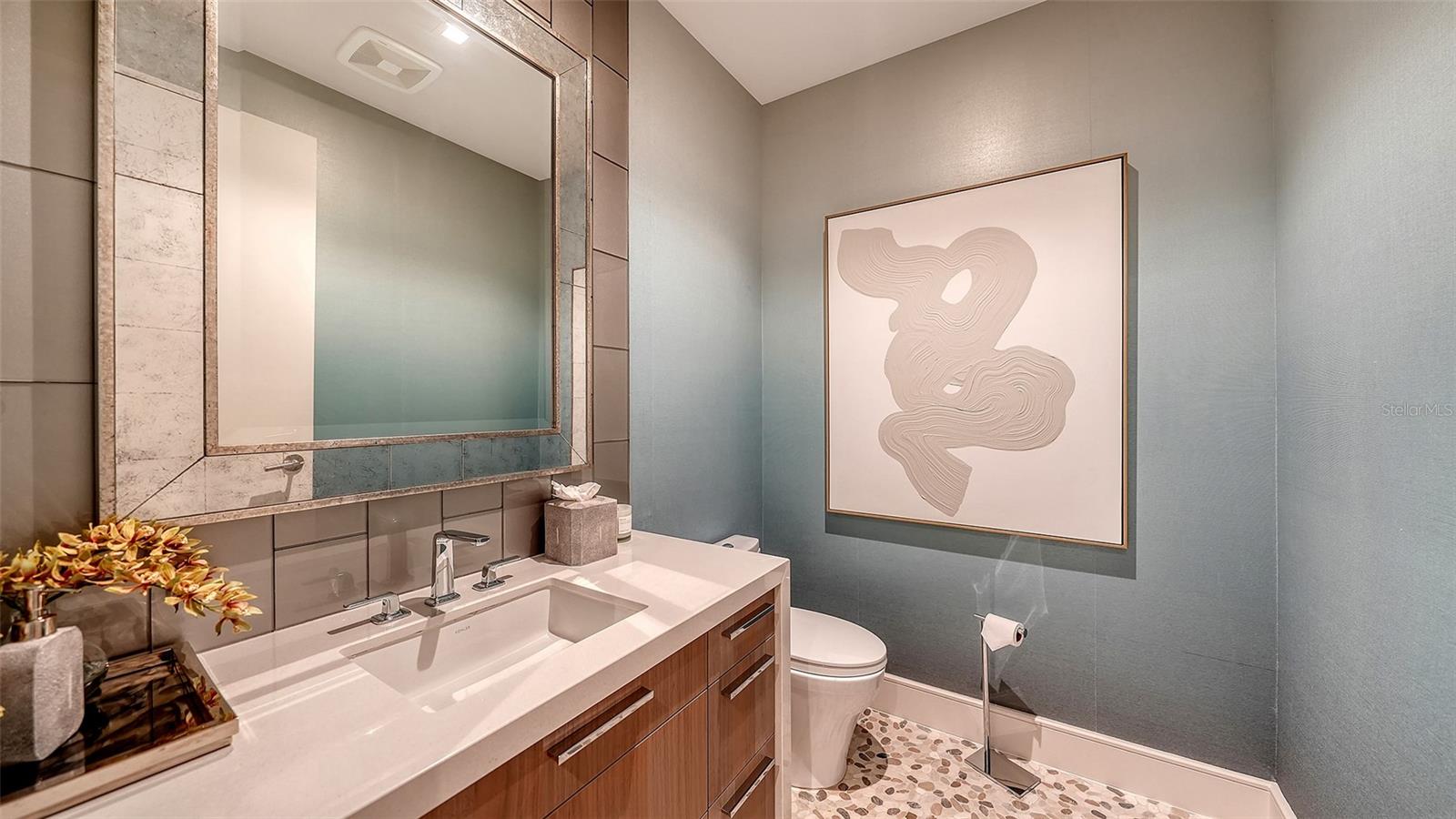 1561 GULF OF MEXICO DR #304, LONGBOAT KEY, FL — photo 50
