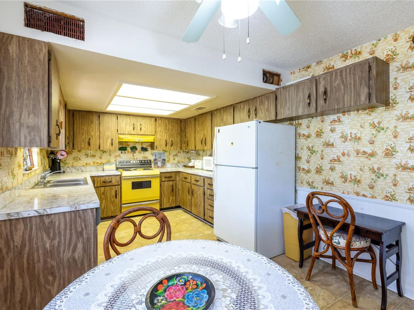 16529 ORANGE AVE, UMATILLA, FL — photo 9