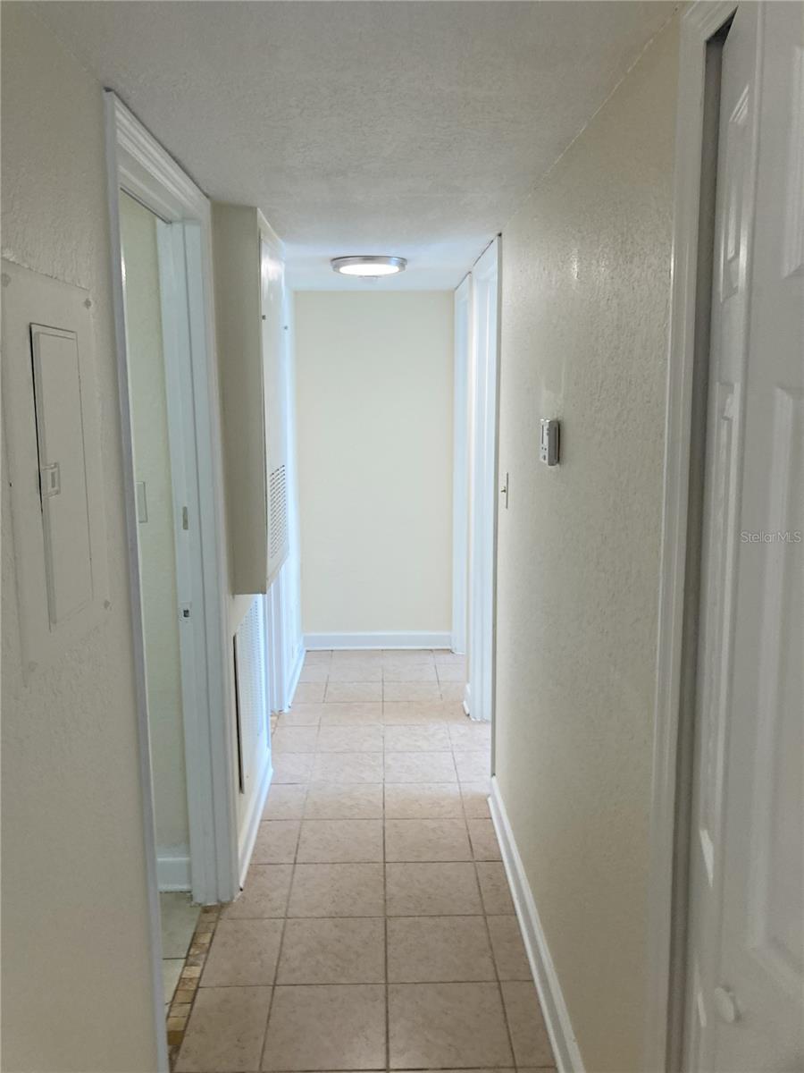 2918 ANTIQUE OAKS CIR #25, WINTER PARK, FL — photo 8