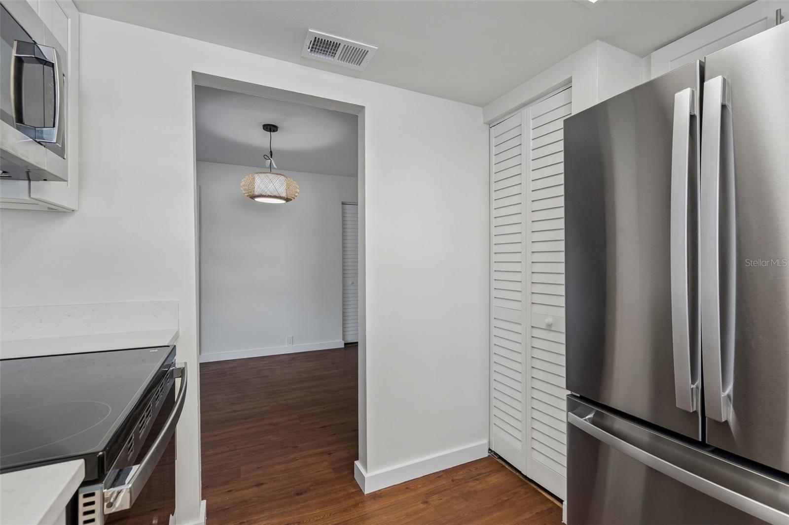 5756 CALAIS BLVD N #8, ST PETERSBURG, FL — photo 13