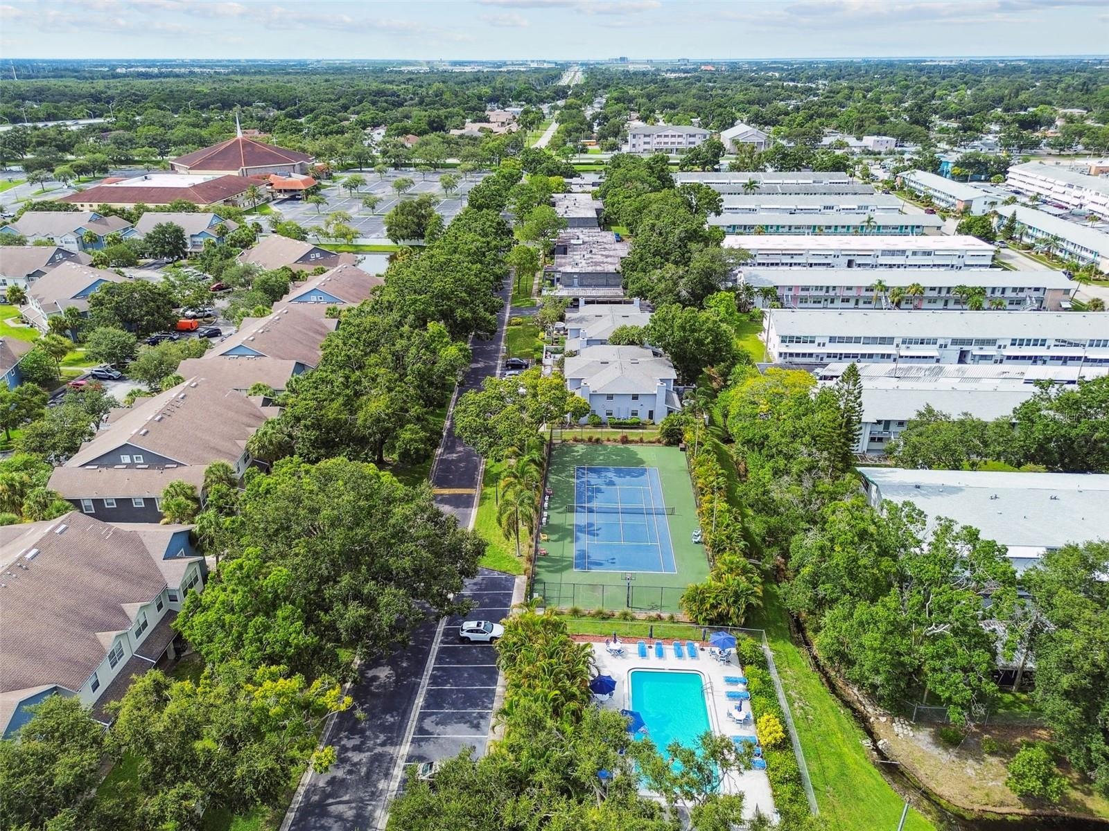 5756 CALAIS BLVD N #8, ST PETERSBURG, FL — photo 37