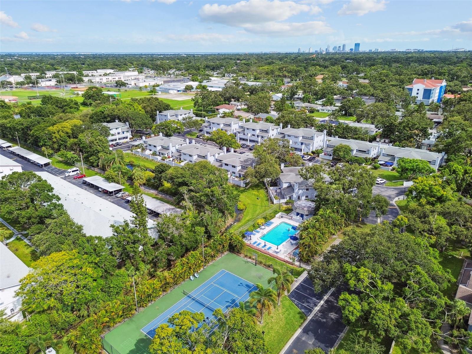 5756 CALAIS BLVD N #8, ST PETERSBURG, FL — photo 39