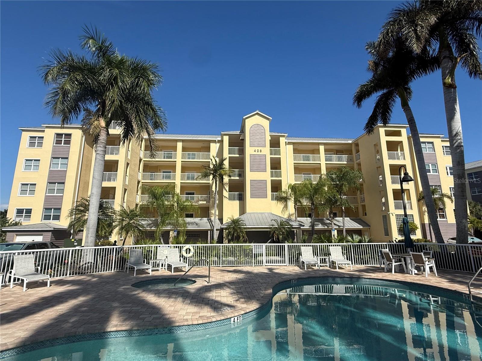 423 150TH AVE #1405, MADEIRA BEACH, FL — photo 2