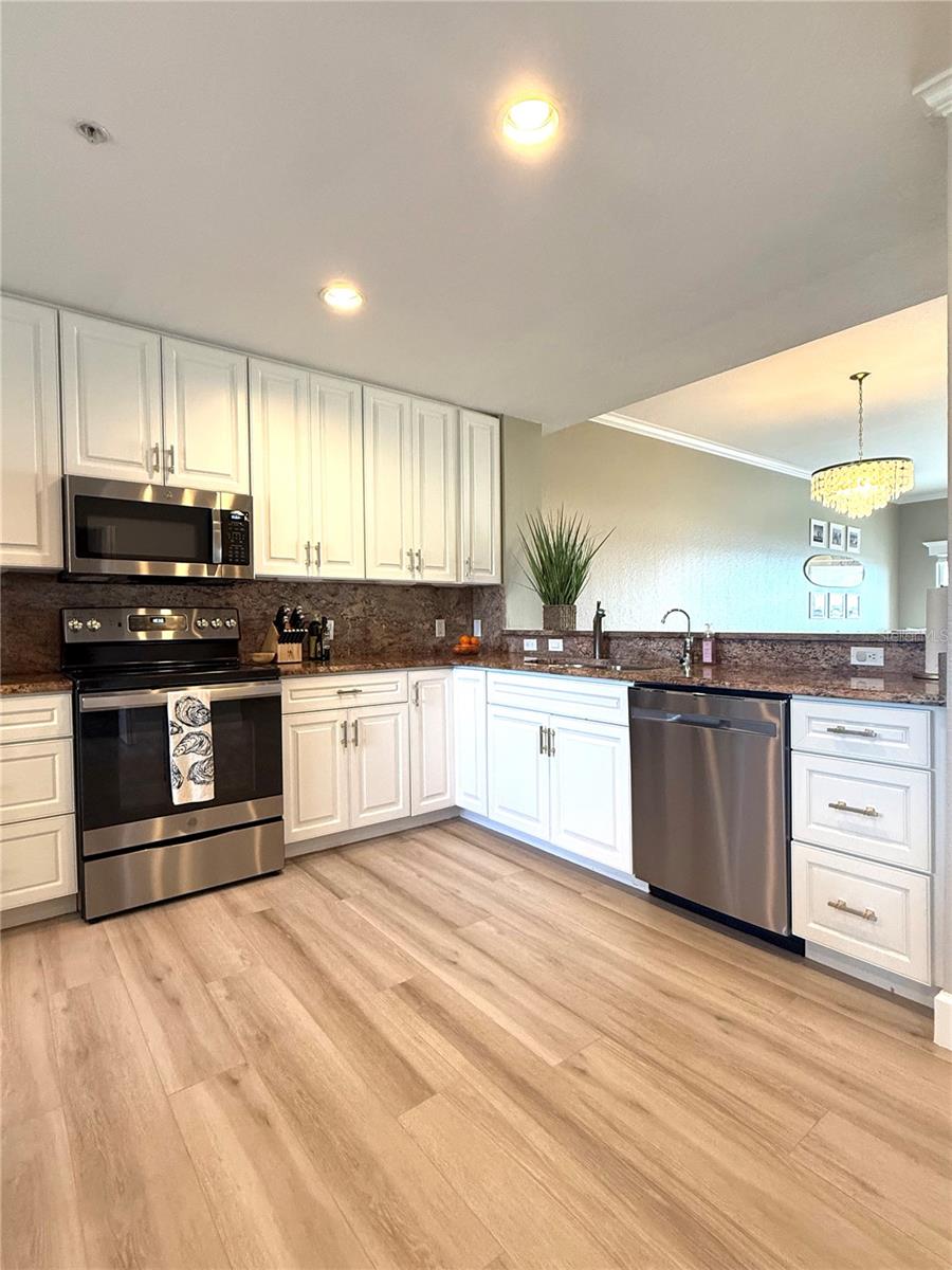 423 150TH AVE #1405, MADEIRA BEACH, FL — photo 5