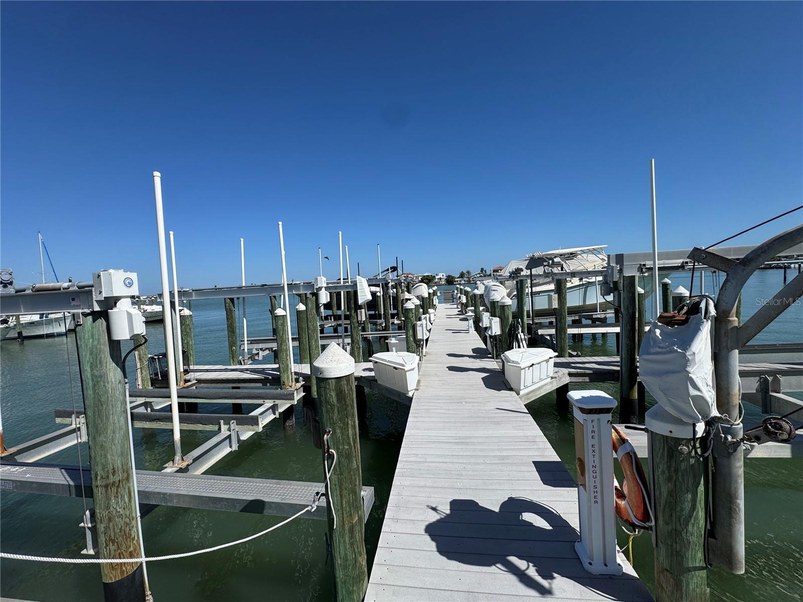 423 150TH AVE #1405, MADEIRA BEACH, FL — photo 29