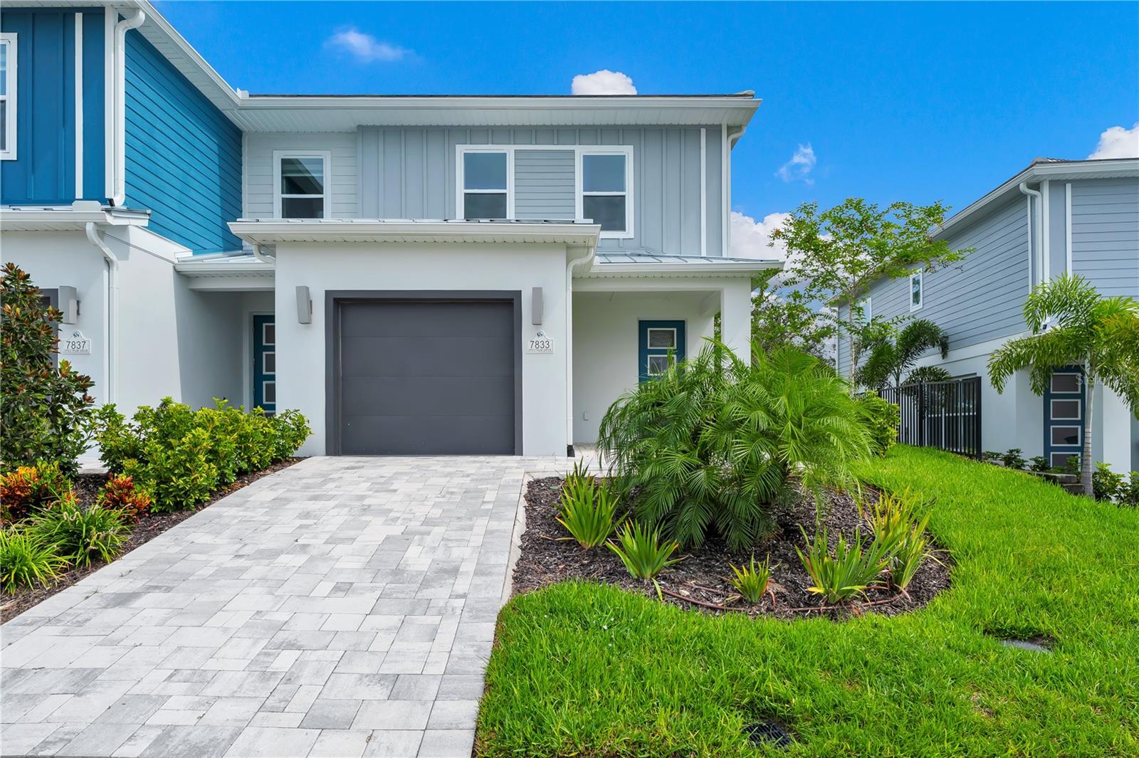 7833 SPECTRUM DR, KISSIMMEE, FL — photo 2