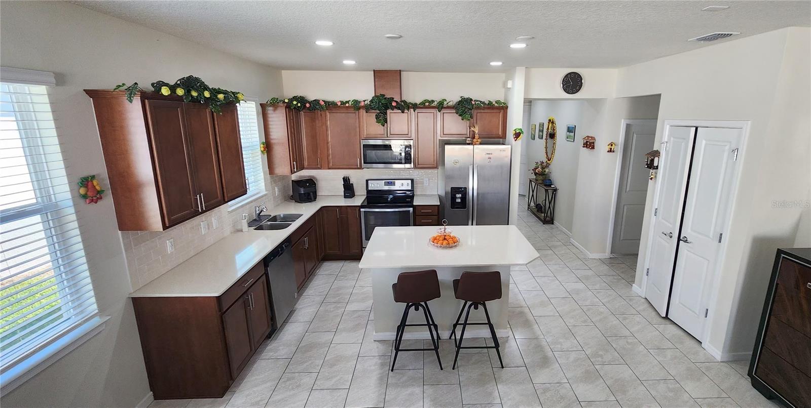1823 SPRING SHOWER CIR, KISSIMMEE, FL — photo 6