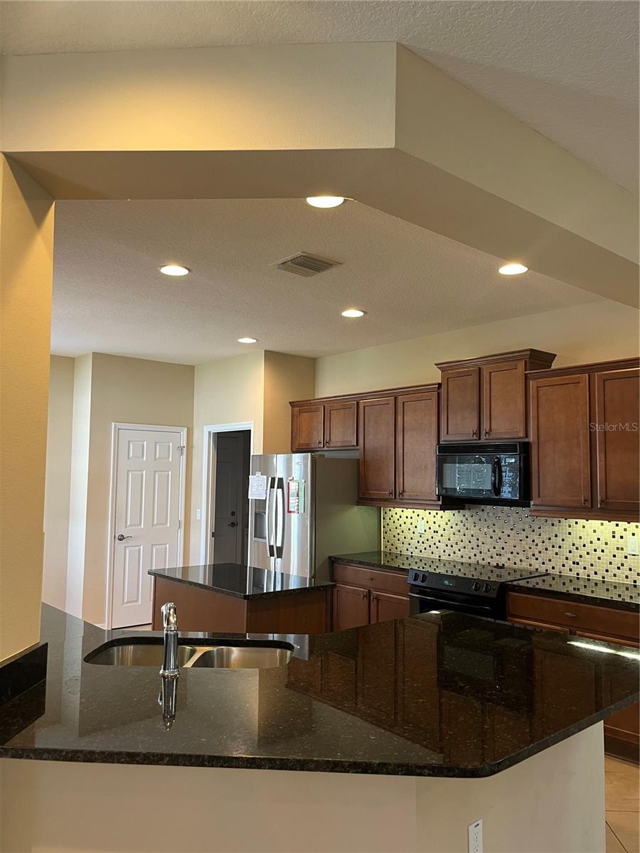 374 SALT MARSH LN, GROVELAND, FL — photo 12