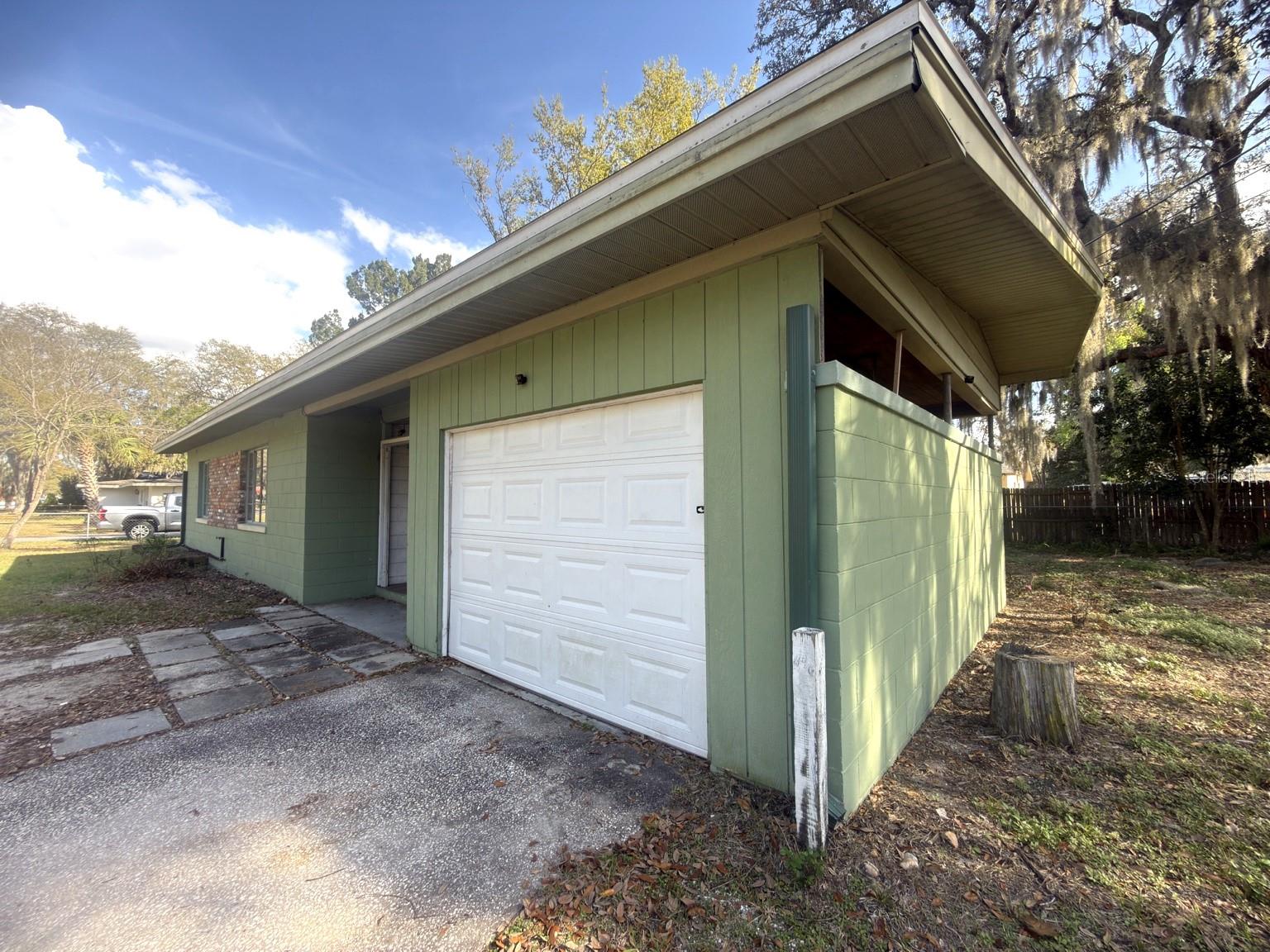 2103 VINE ST, LEESBURG, FL — photo 8