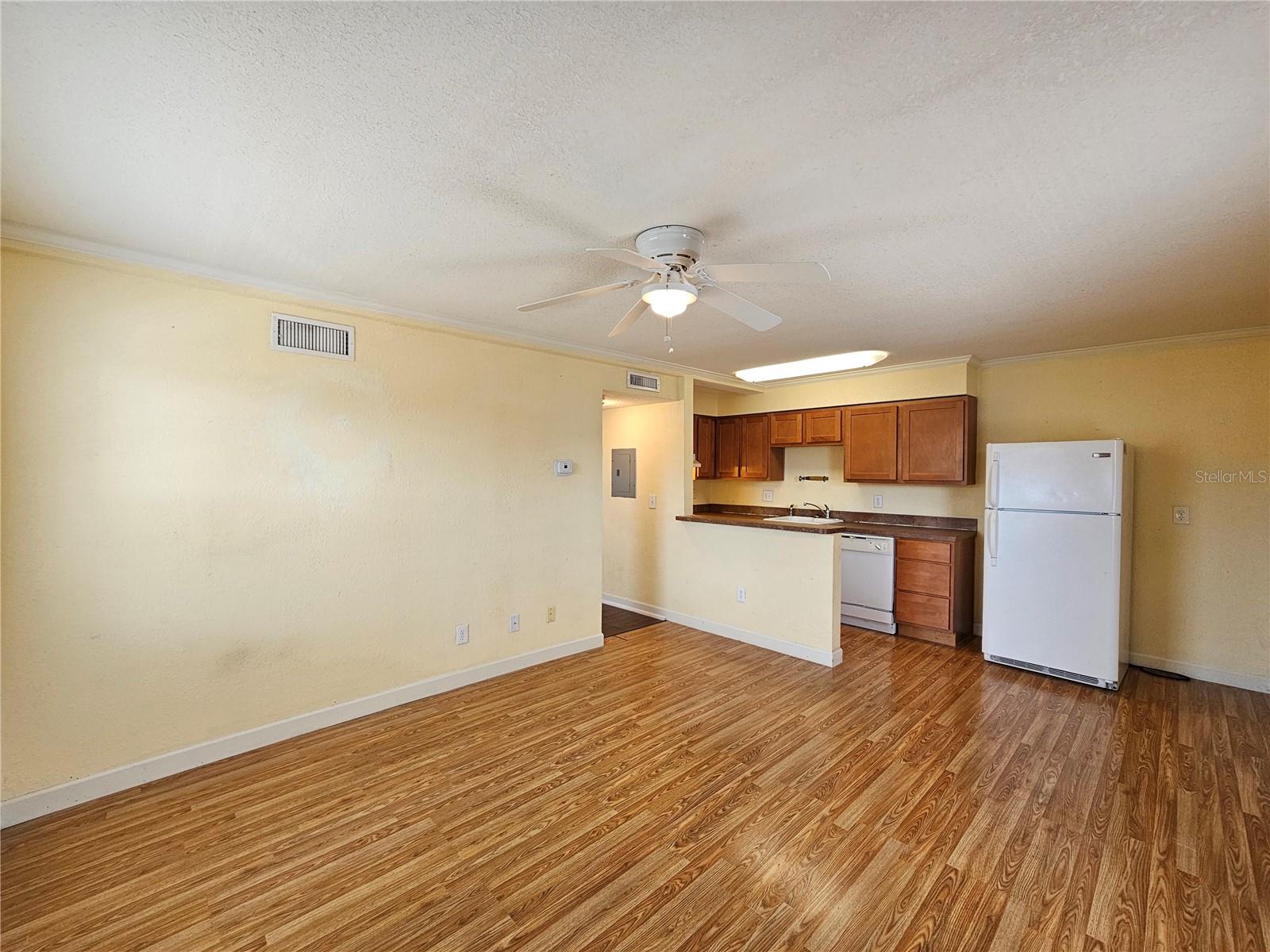 119 N EVERGREEN AVE #203, CLEARWATER, FL — photo 6