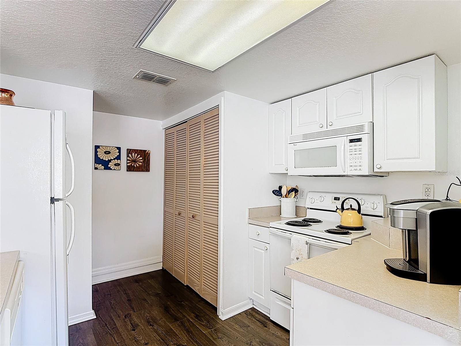 565 ORCHID DR, DAVENPORT, FL — photo 9