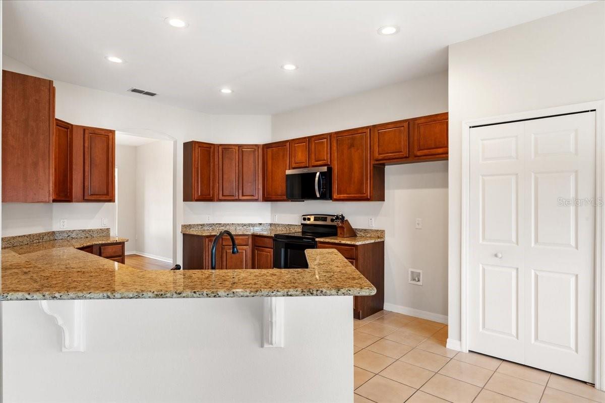 3533 SOMERSET CIR, KISSIMMEE, FL — photo 14