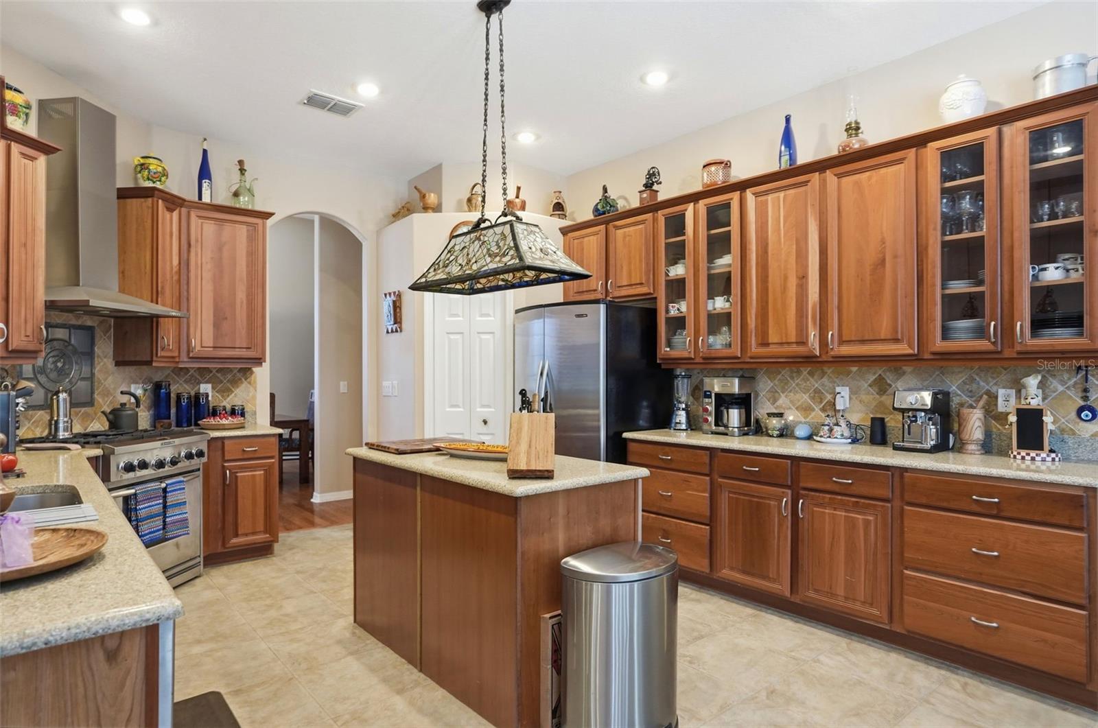 11033 BAYWIND CT, WEEKI WACHEE, FL — photo 8
