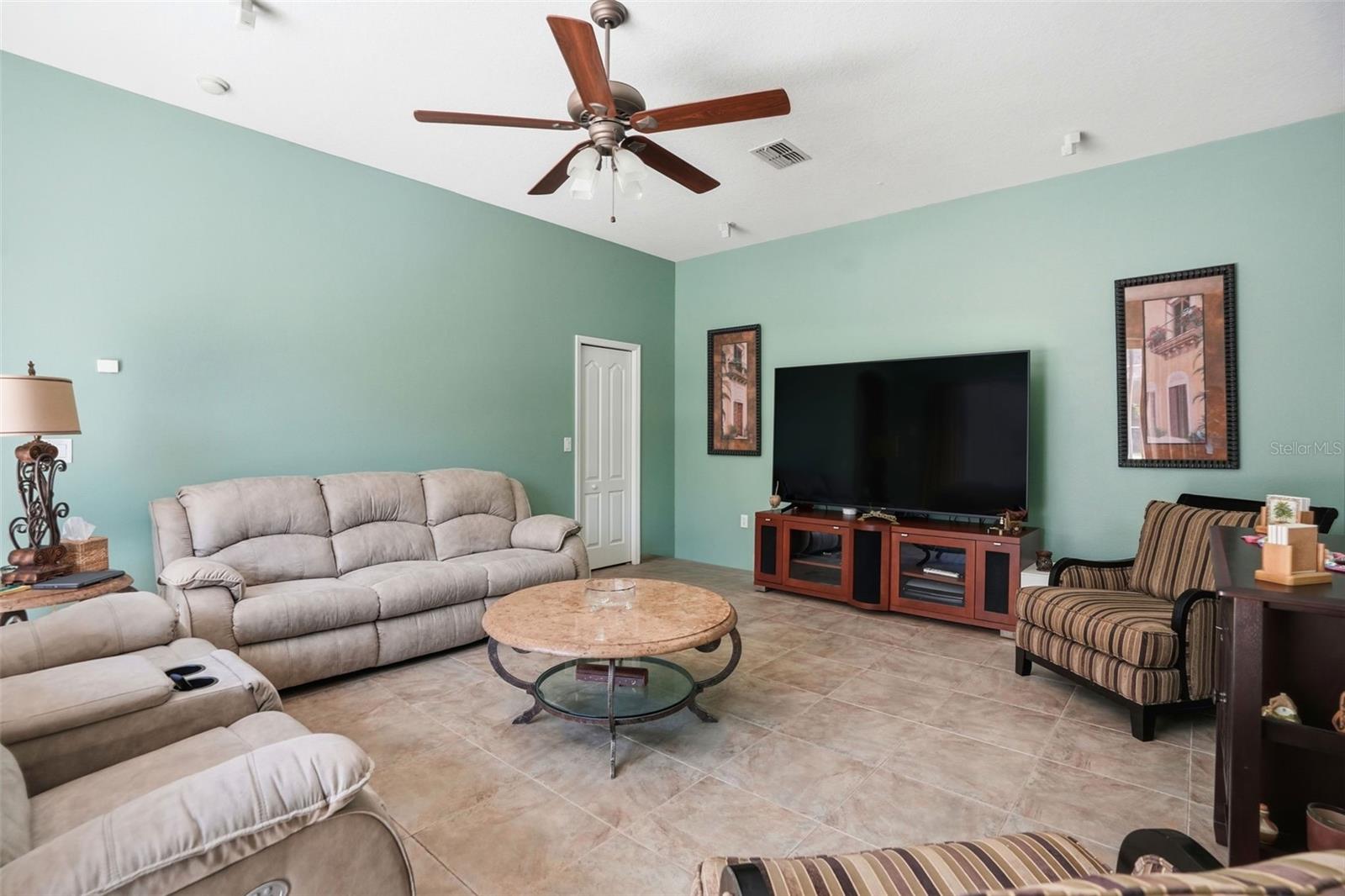 11033 BAYWIND CT, WEEKI WACHEE, FL — photo 30