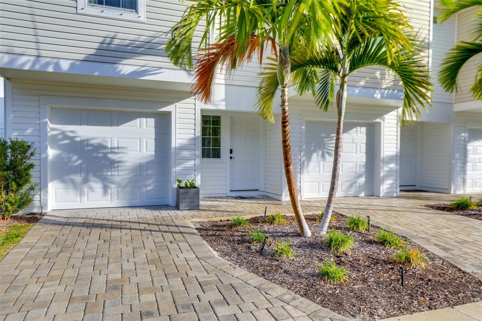 2441 6TH AVENUE DR E, BRADENTON, FL — photo 2