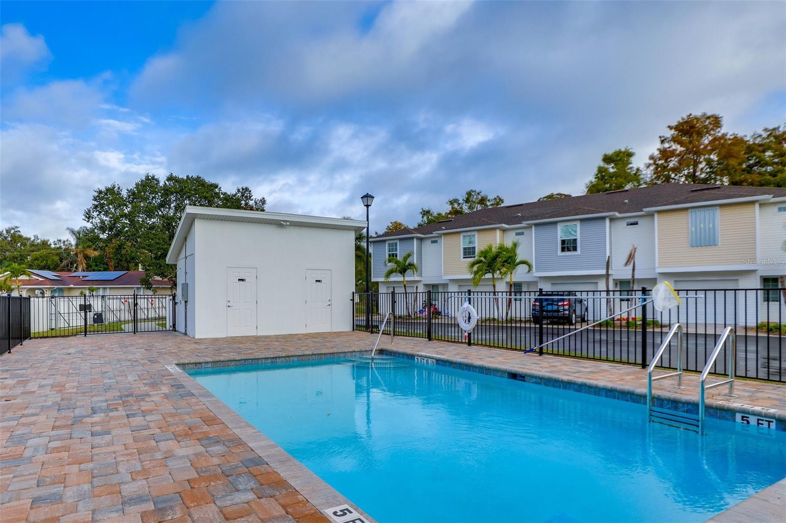 2441 6TH AVENUE DR E, BRADENTON, FL — photo 3