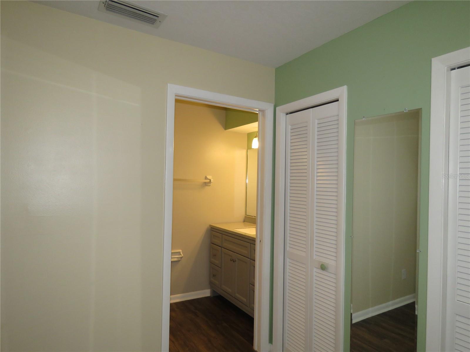 418 NARVAEZI ST, VENICE, FL — photo 15