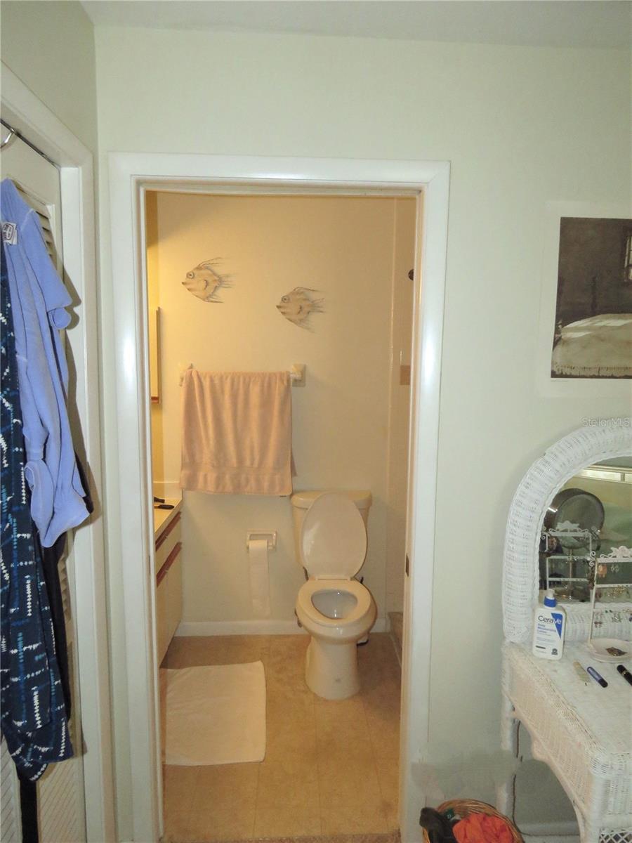 418 NARVAEZI ST, VENICE, FL — photo 32