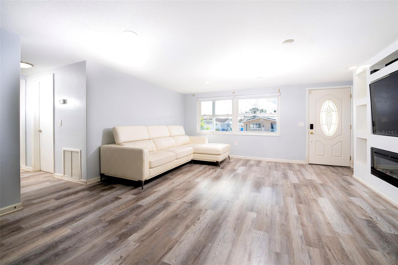 4301 WESTWOOD DR, HOLIDAY, FL — photo 2