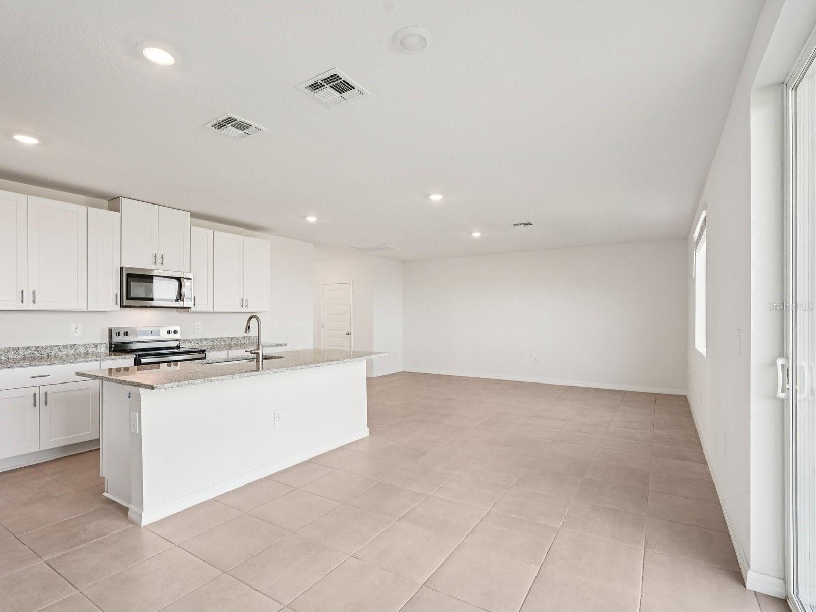 13613 SHELLMORE AVE, PALMETTO, FL — photo 3