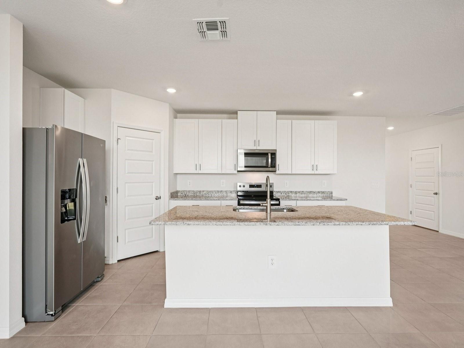 13613 SHELLMORE AVE, PALMETTO, FL — photo 4