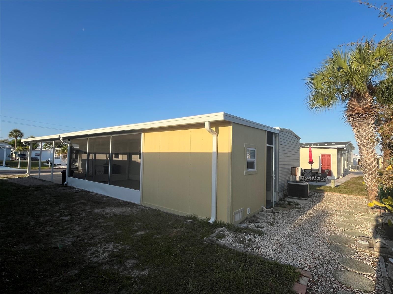 712 LOCARNO DR, VENICE, FL — photo 5