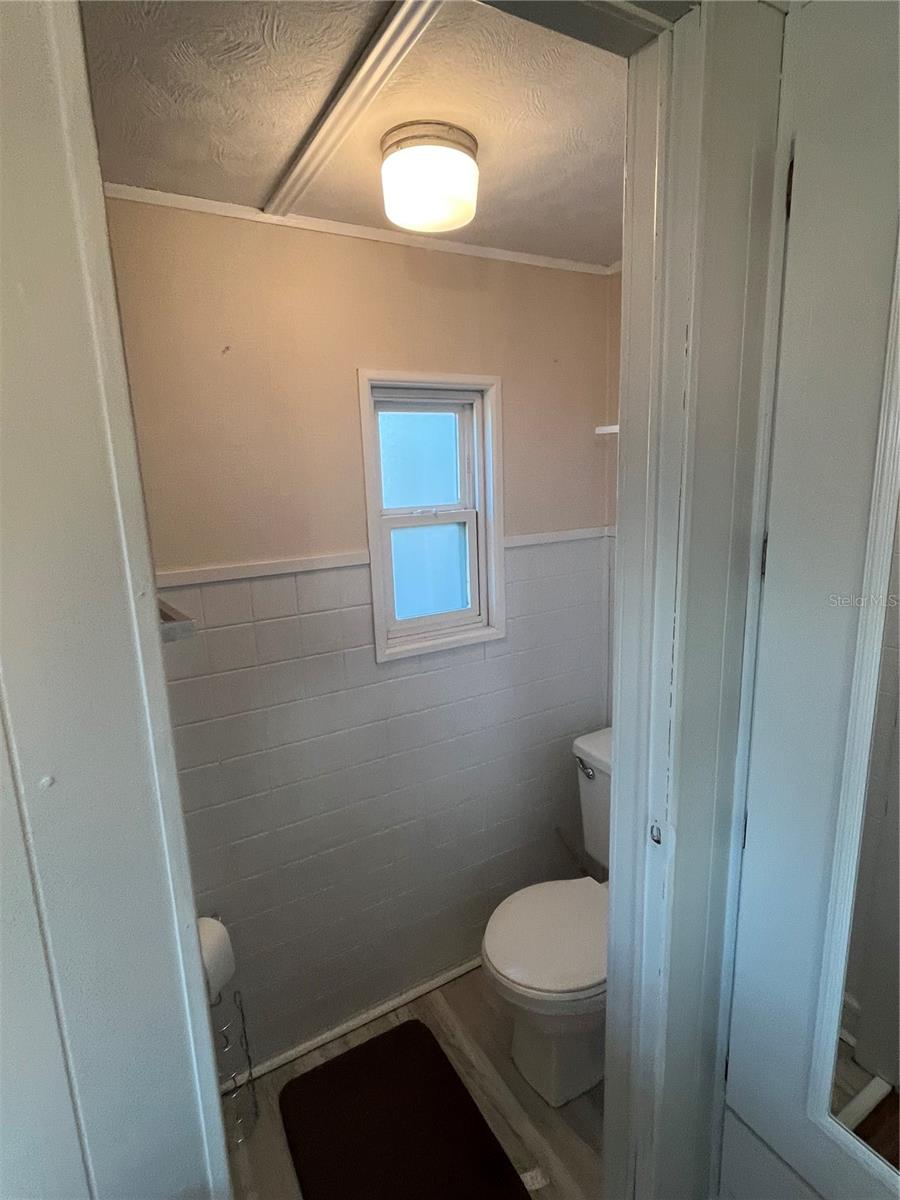 712 LOCARNO DR, VENICE, FL — photo 17