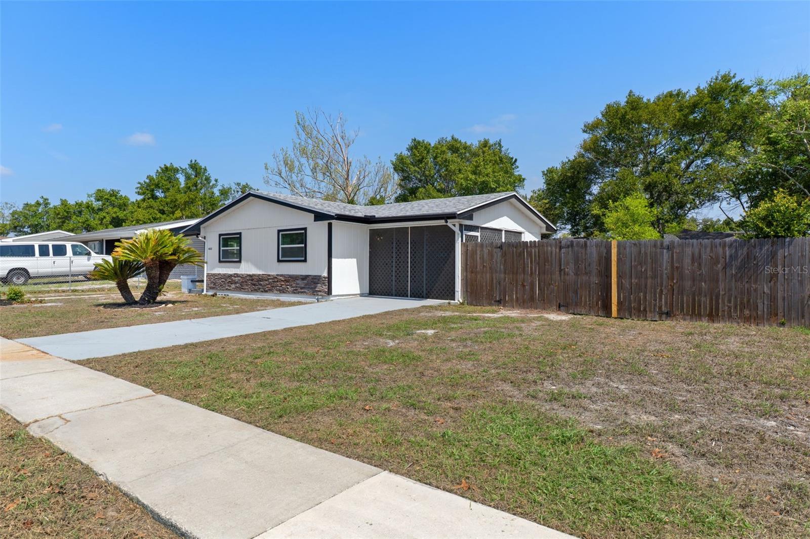 4668 CRESCENT RD, SPRING HILL, FL — photo 3