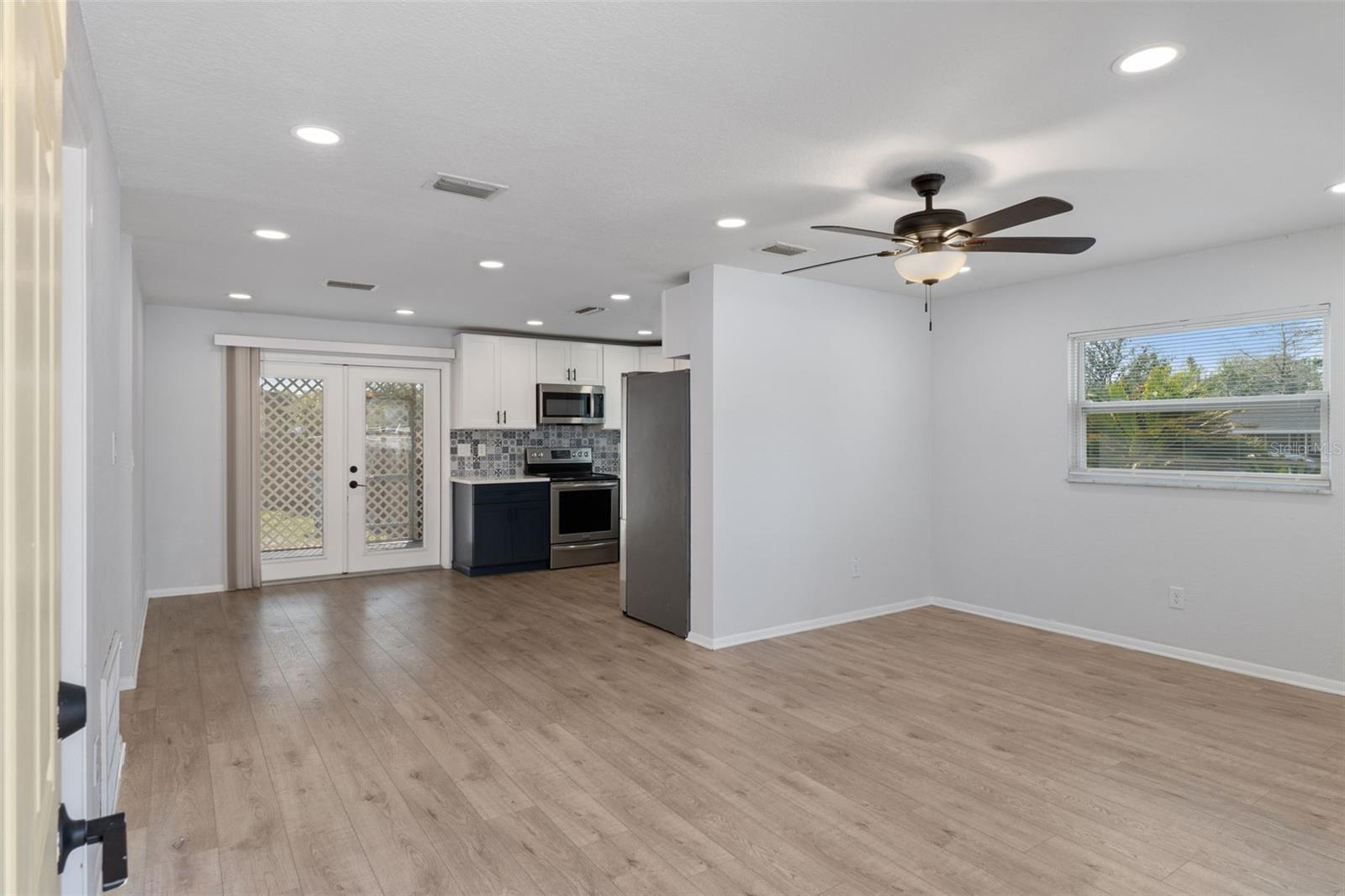 4668 CRESCENT RD, SPRING HILL, FL — photo 6