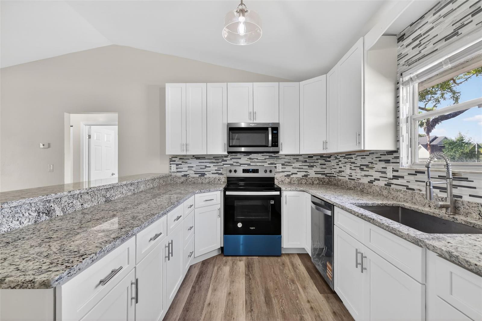 1120 GARDNER LN, MOUNT DORA, FL — photo 24