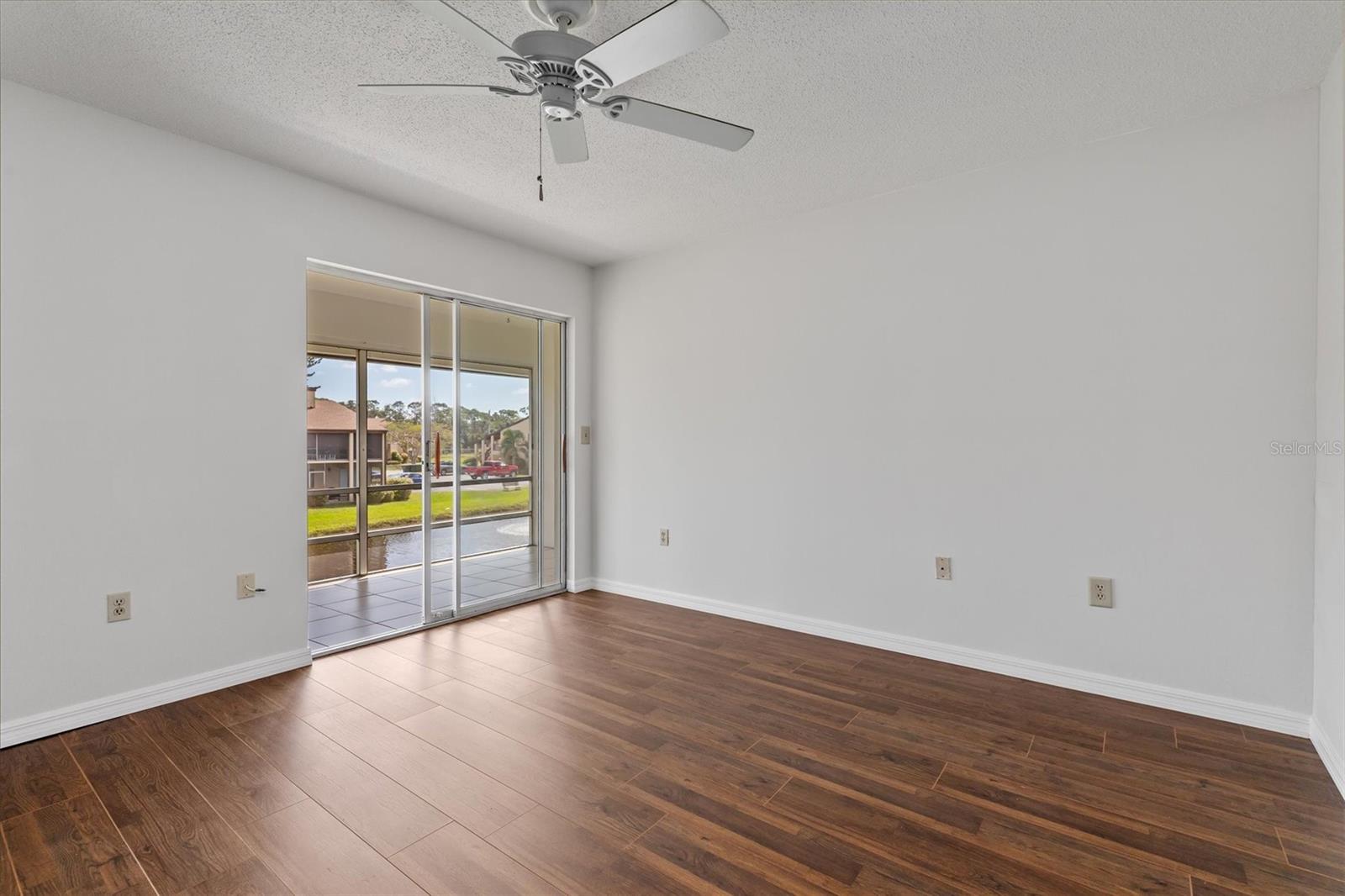 2 QUAILS RUN BLVD #8, ENGLEWOOD, FL — photo 16